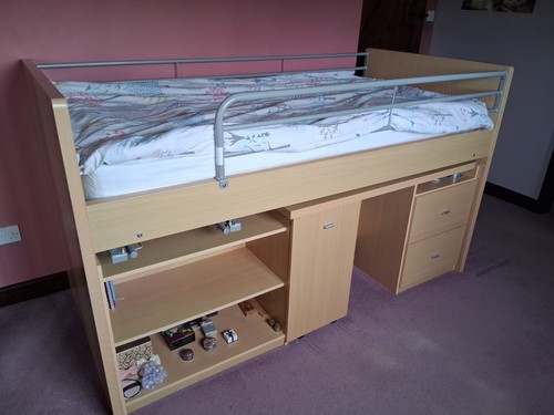 Child raised single - raised, bed